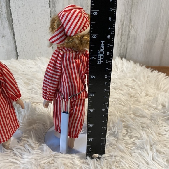 Christmas Holiday Set of 2 Porcelain Dolls - Picture 8 of 8